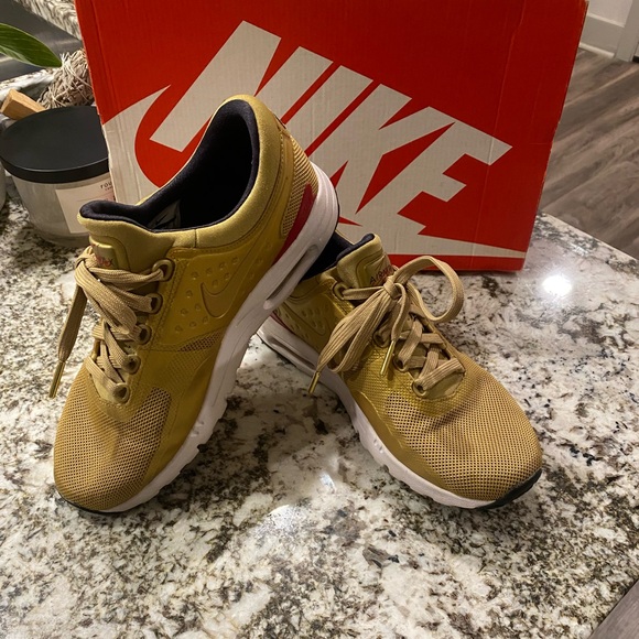 Nike Air Max Zero - Picture 2 of 9